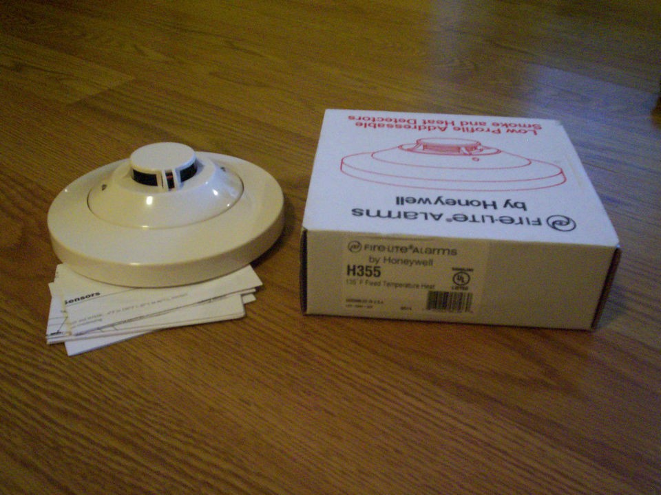 Fire Lite by Honeywell H355 135°F Fixed Temp Heat Detector with 