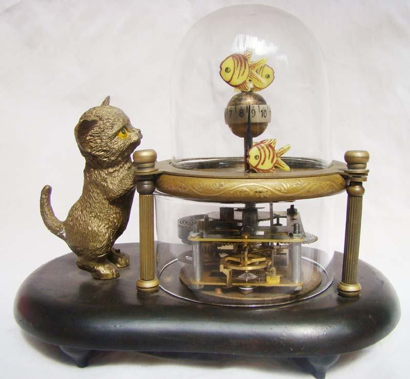 Wonderful fish pot glass machine clock with cute cat