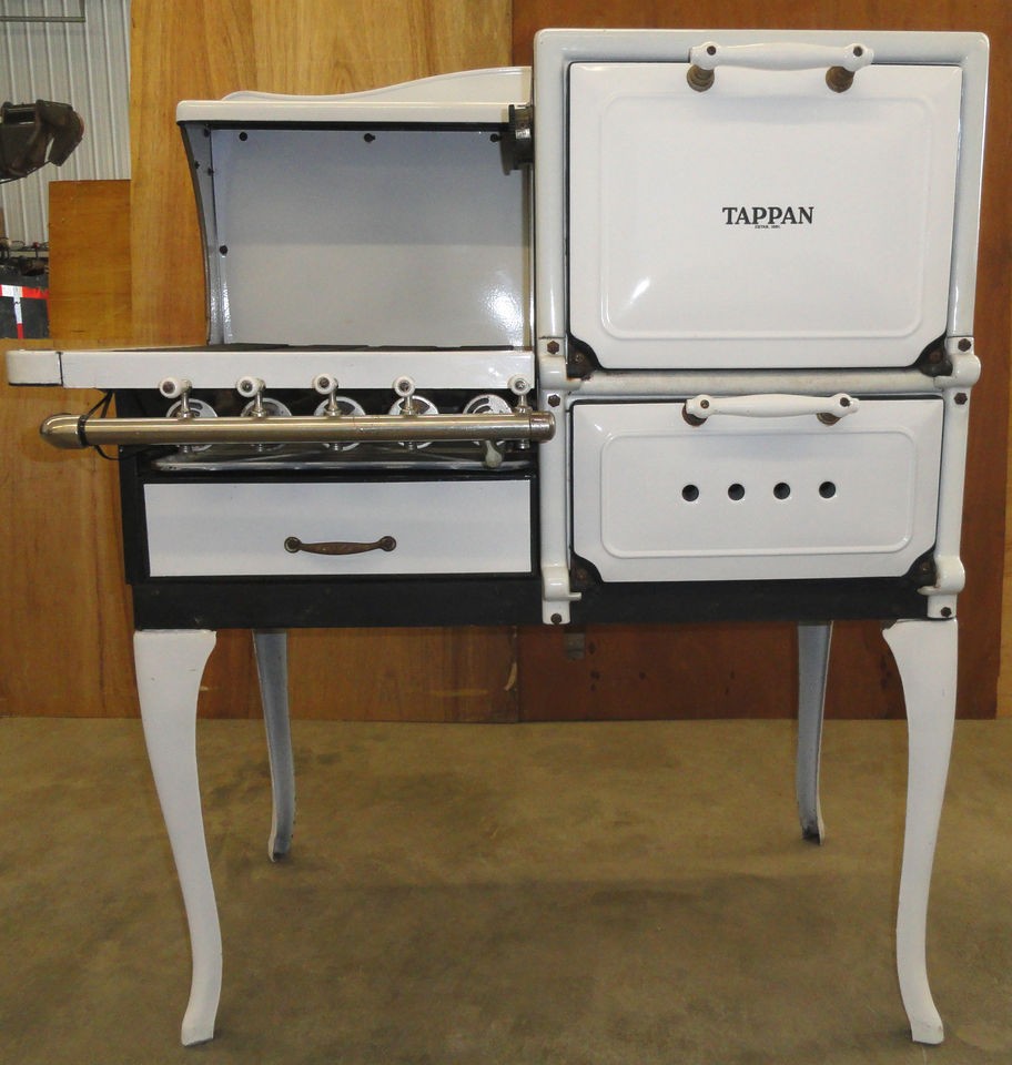   THE TAPPAN STOVE CO MANSFIELD OH STYLE P 526 RT WHITE GAS STOVE/OVEN