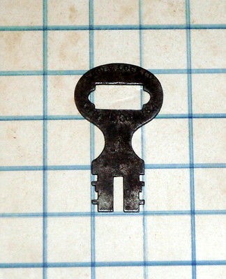   old Eagle 63R2 flat skeleton key padlock lock Co Cabinet desk Heart