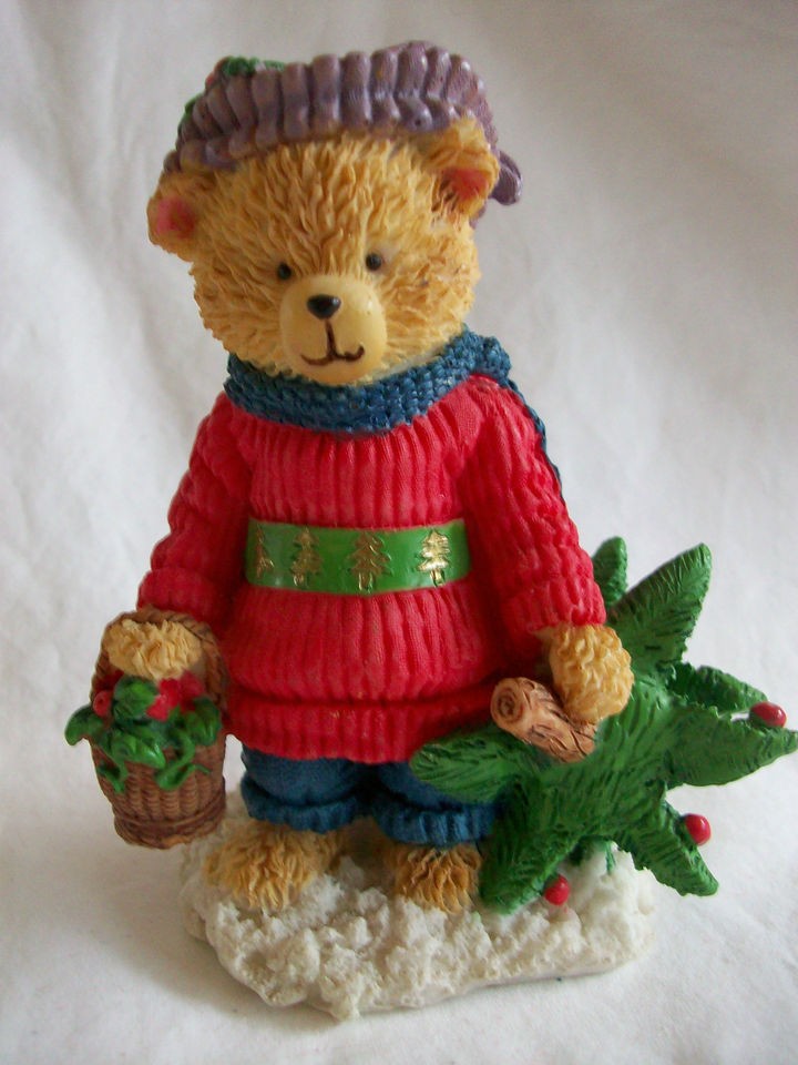 Christmas Teddy Bear Figurine 4.5 inch Porcelain Decorated Tree Berry 