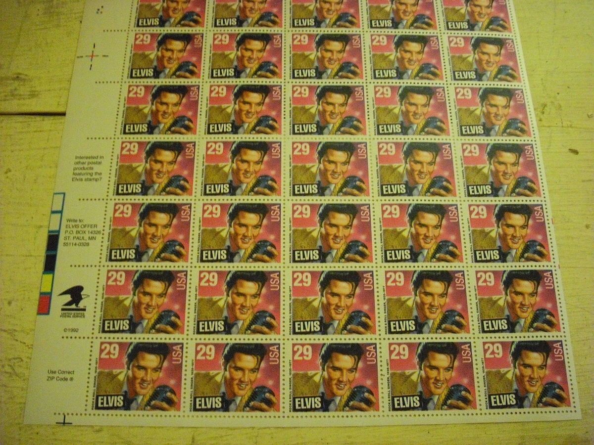 Elvis Presley Sheet of 40 Stamps excellent condition 1993 Scott 2721 