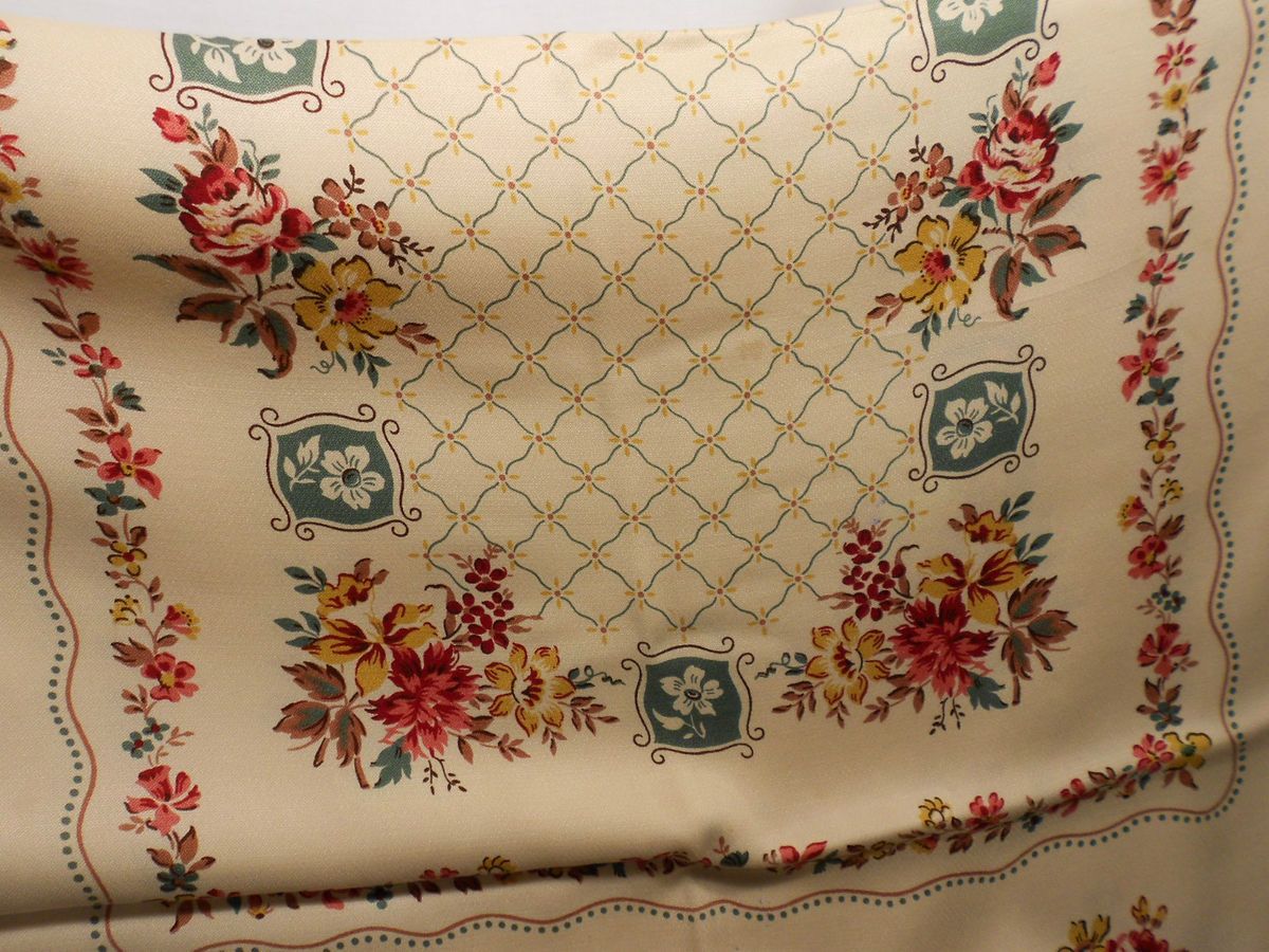 Vintage Floral Print Tablecloth Table Linen Bold Fall Colors 50x60 
