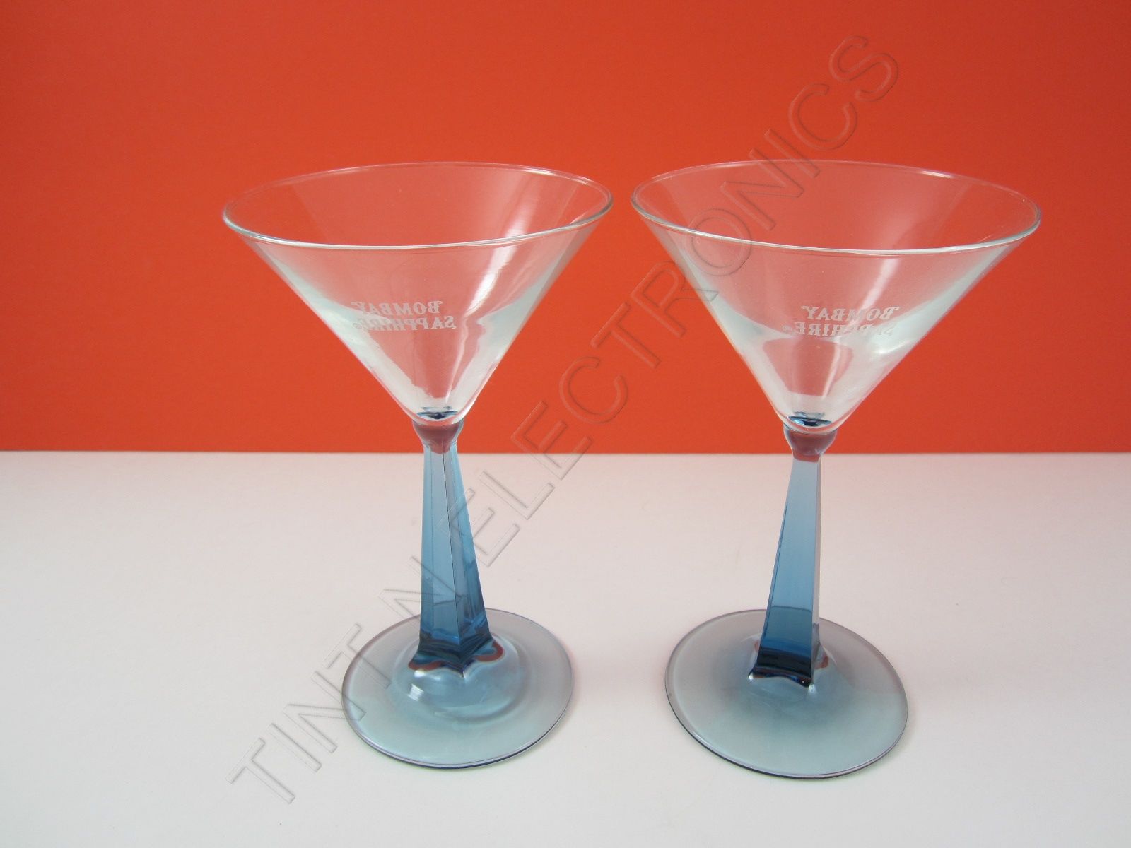 SET OF 2 BOMBAY SAPPHIRE Martini Cocktail Glasses