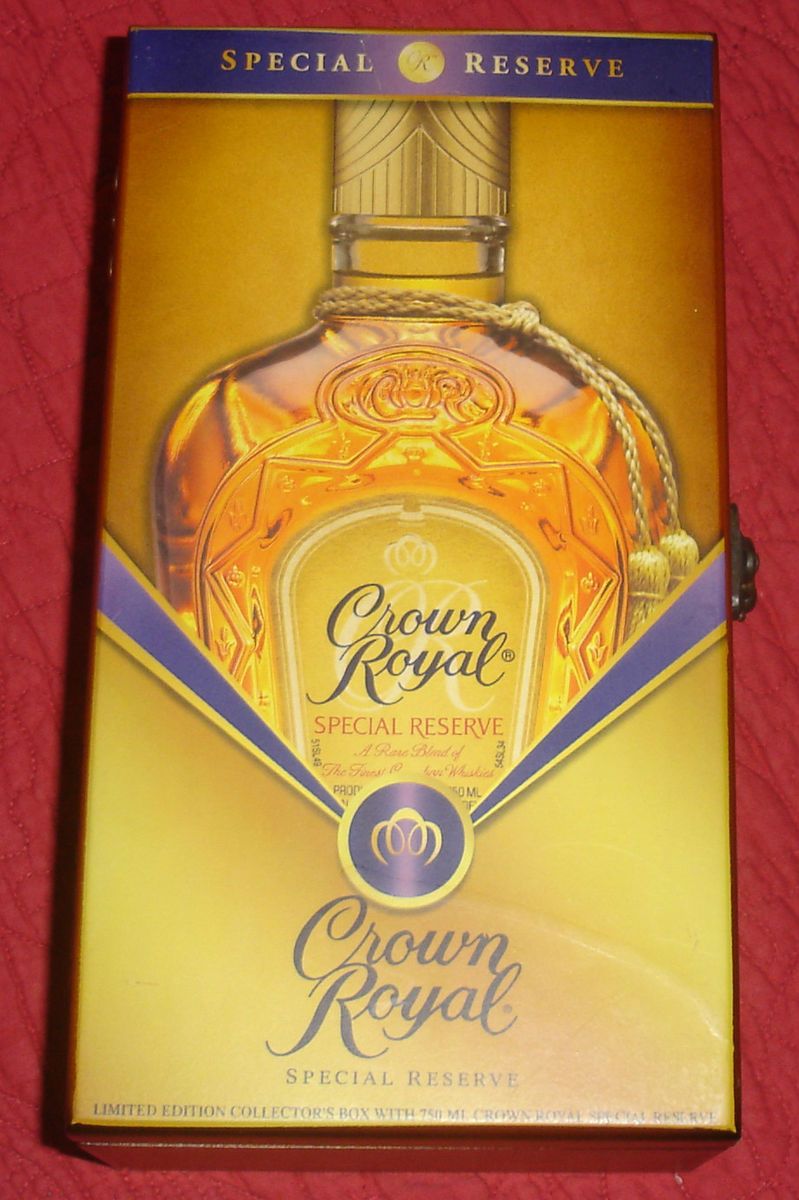 Crown Royal Bottle with 2 Bags Case W0W L00K NR