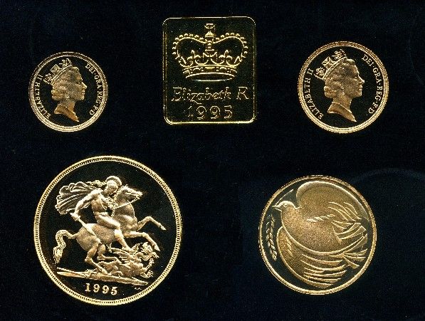 1995 Queen Elizabeth II 4 Coin Gold Proof Sovereign set.