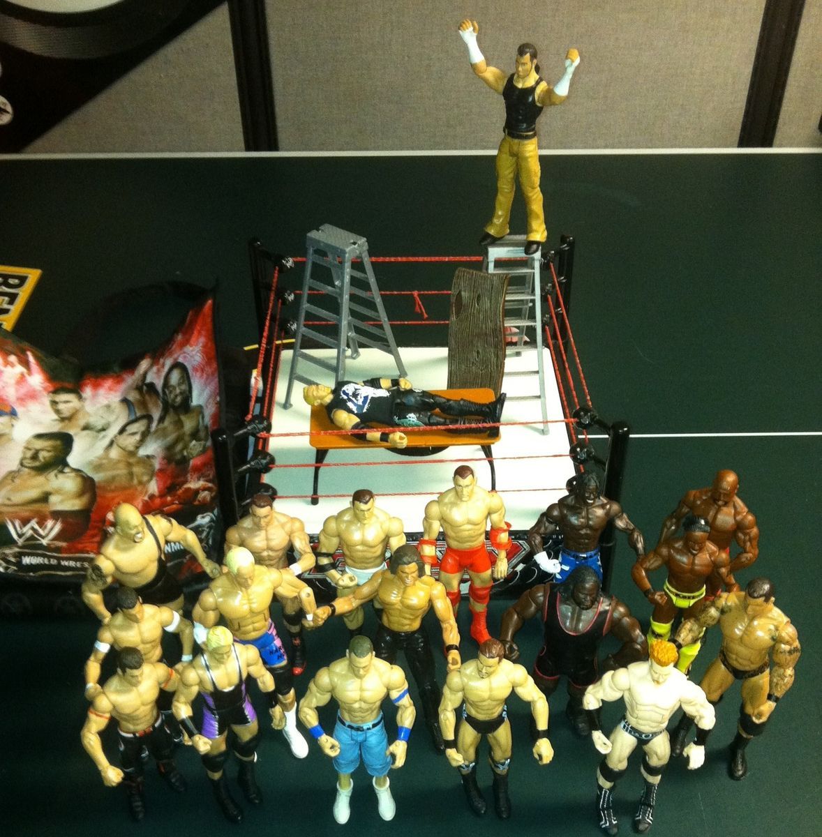 WWE WRESTLING RING 19 FIGURES AND ACCESSORIES LOT TABLE LADDERS CENA