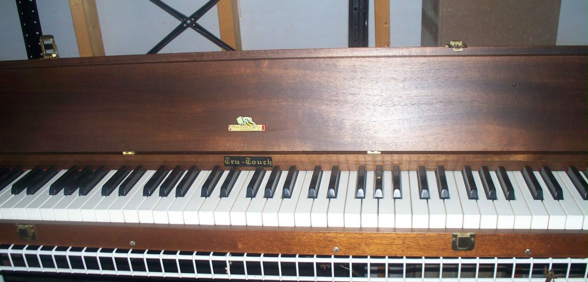  Pratt Tru Touch Silent Piano Practice Keyboard 88 Key Wood Case Nice