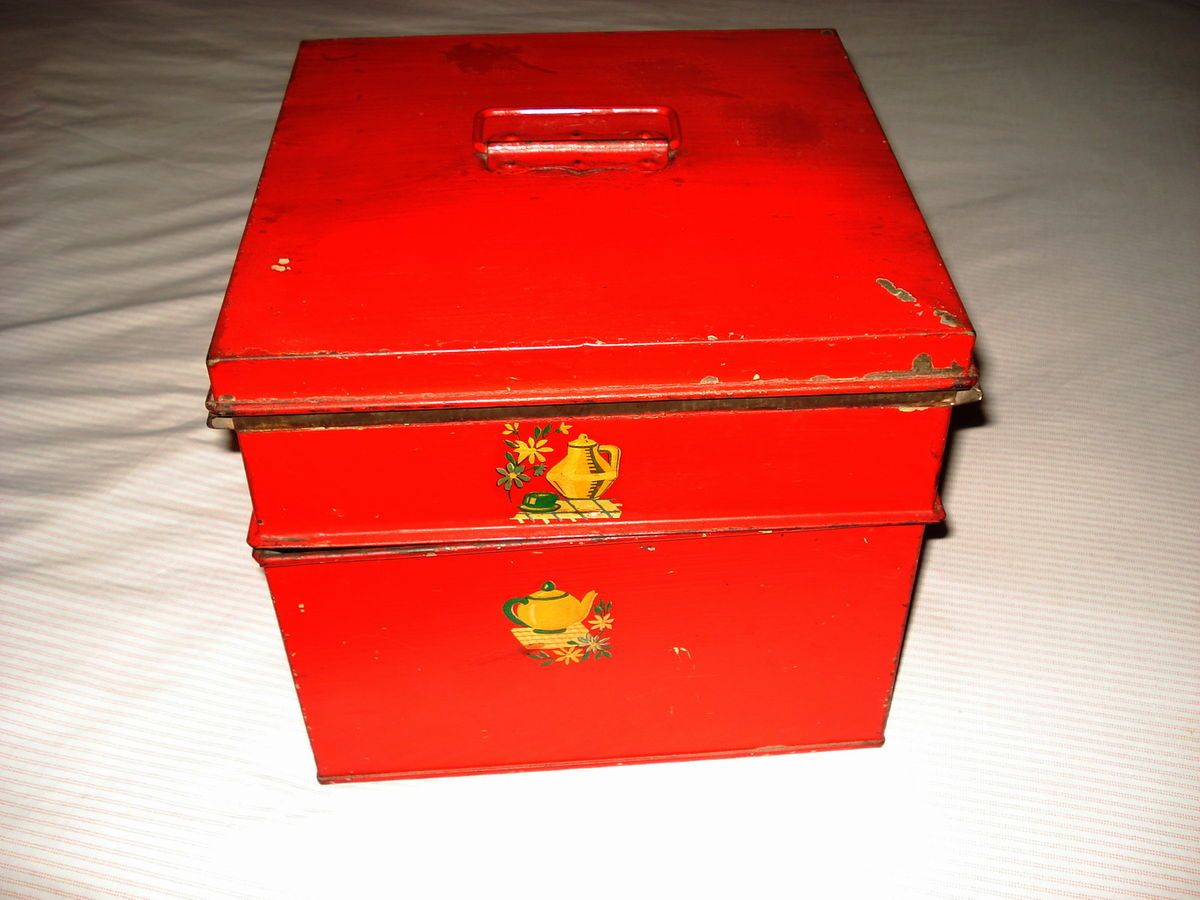 Vtg Antique Late 1800s Kreamer Two Part Tin Storage Box Red with