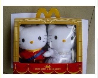 China McDonalds 2012 Hello Kitty Valentines Day Plush Toys Box