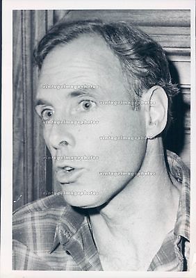 1979 Actor Bruce Dern Interview Plaid Shirt Chest Hair Talking Press