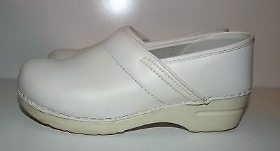 Dansko White Professional Nursing Shoes Clogs Womens Size EUR 40 US 9